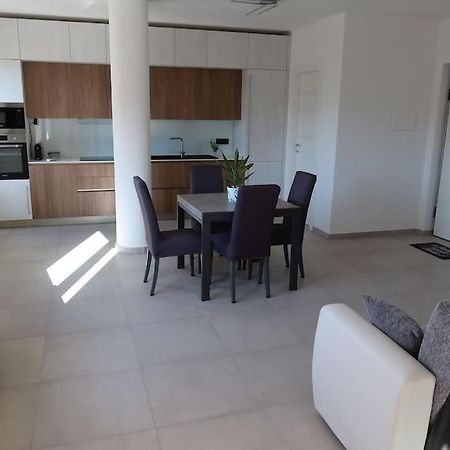 Ferienwohnung La Casa Di Loris Sarzana Exterior foto