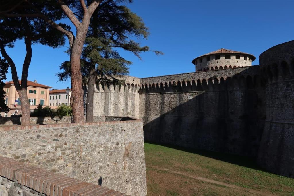 Ferienwohnung La Casa Di Loris Sarzana Exterior foto